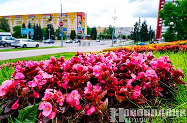 З 30-годдзем Наваполацкае КУП ЖРЭА віншуе старшыня Віцебскага абласнога Савета дэпутатаў Дзмітрый Дзямідаў