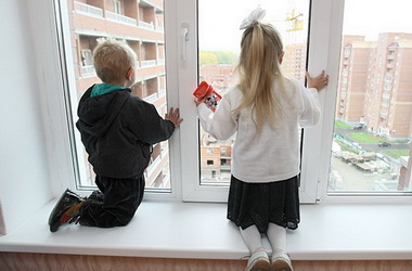 Предупредить легче, чем лечить: в Беларуси участились случаи тяжелых травм у детей, находящихся под присмотром родителей