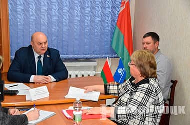 Председатель Новополоцкого горисполкома Игорь Бурмистров провел личный прием граждан в ЖЭС-9