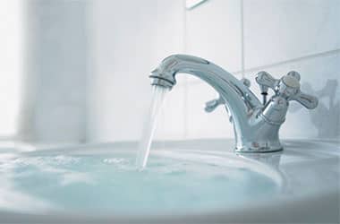 В Новополоцке утвержден график отключения горячей воды в 2026 году. Когда и в каких микрорайонах города пройдет?