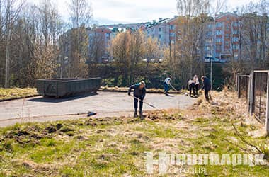 Новополоцк присоединился к республиканскому субботнику